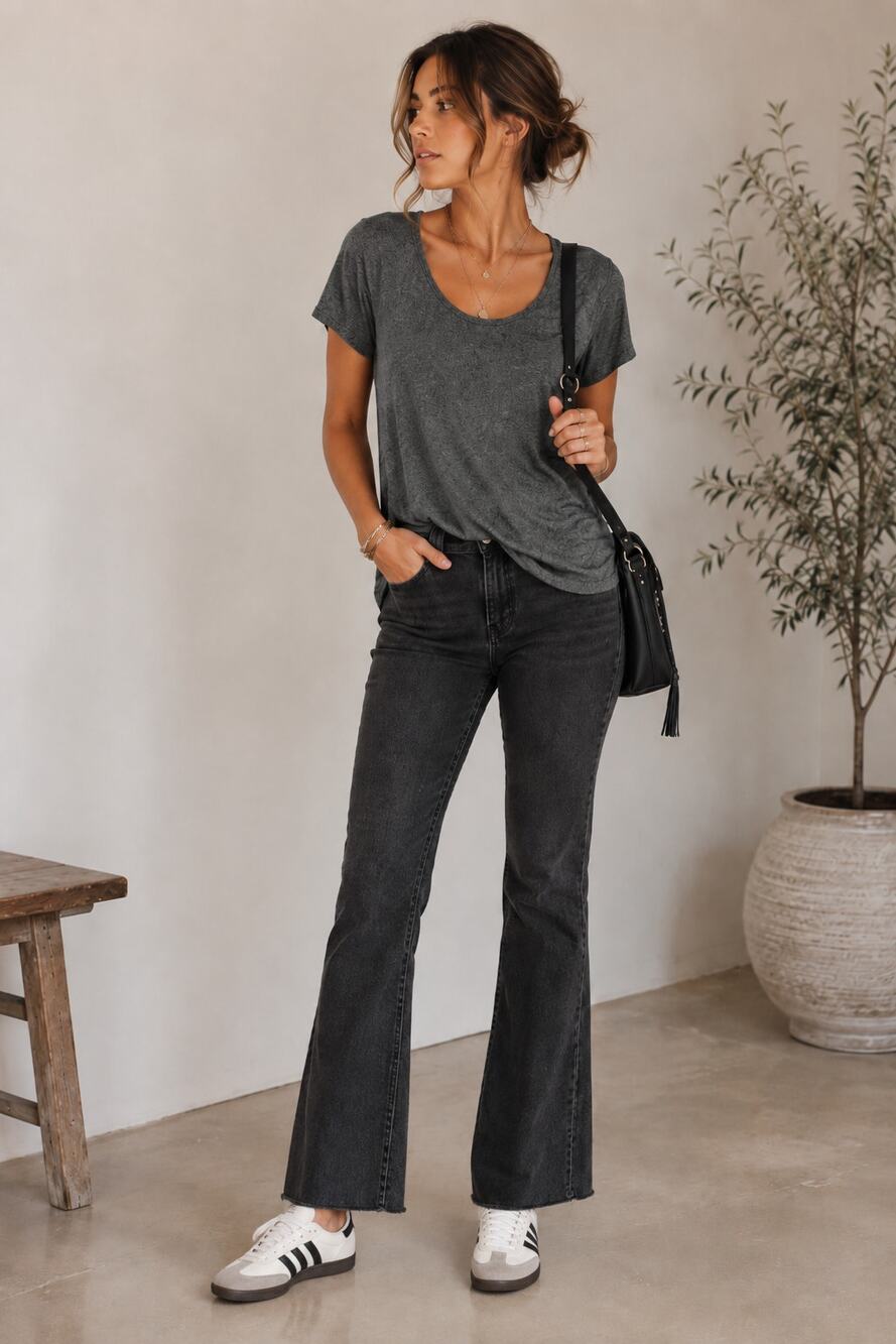 Aritzia Wilfred Grey Scoop Neck Tee Shirt Womens XS Short Sleeve Stretch Basic